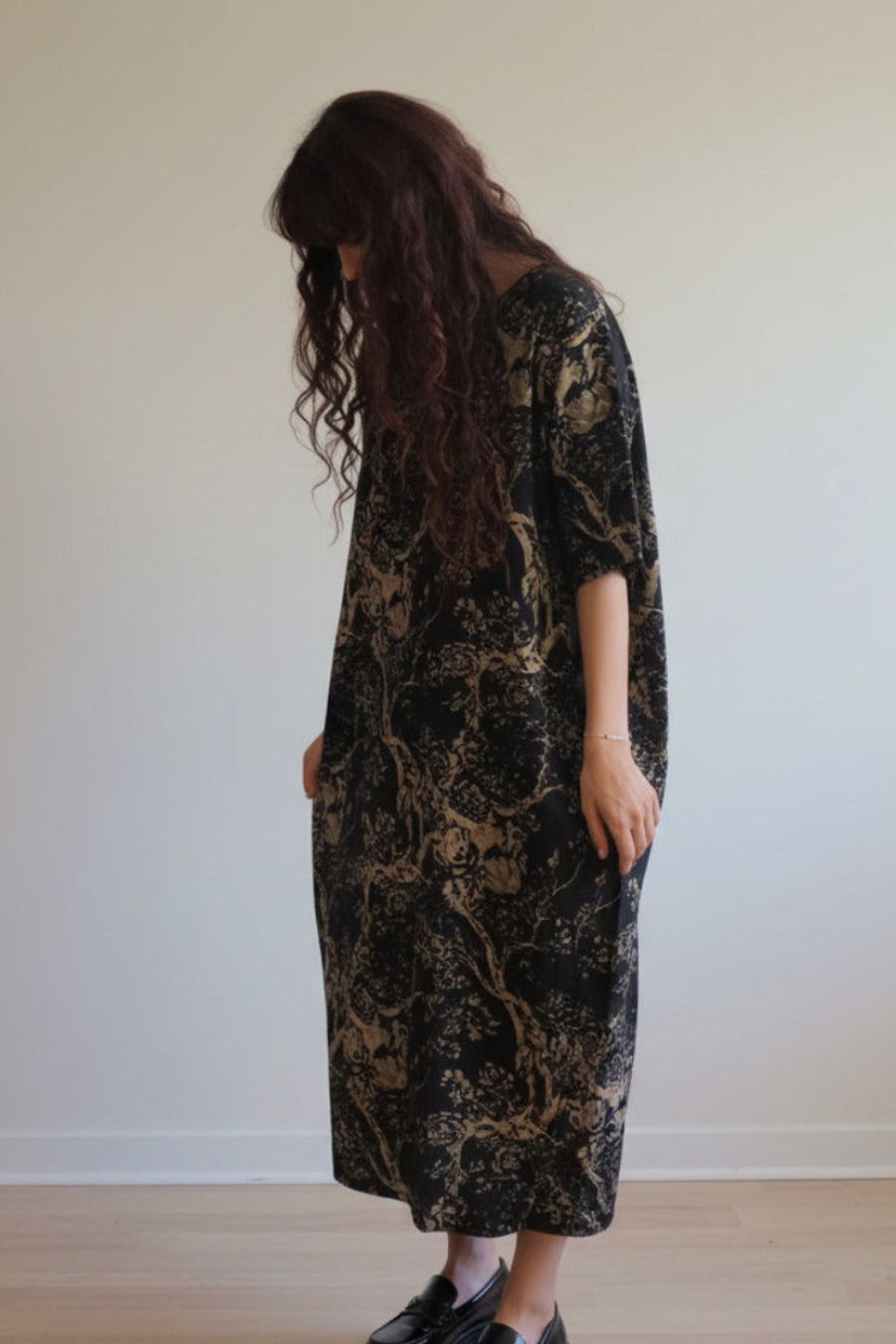 Elara floral linen midi dress with relaxed fit and vintage print