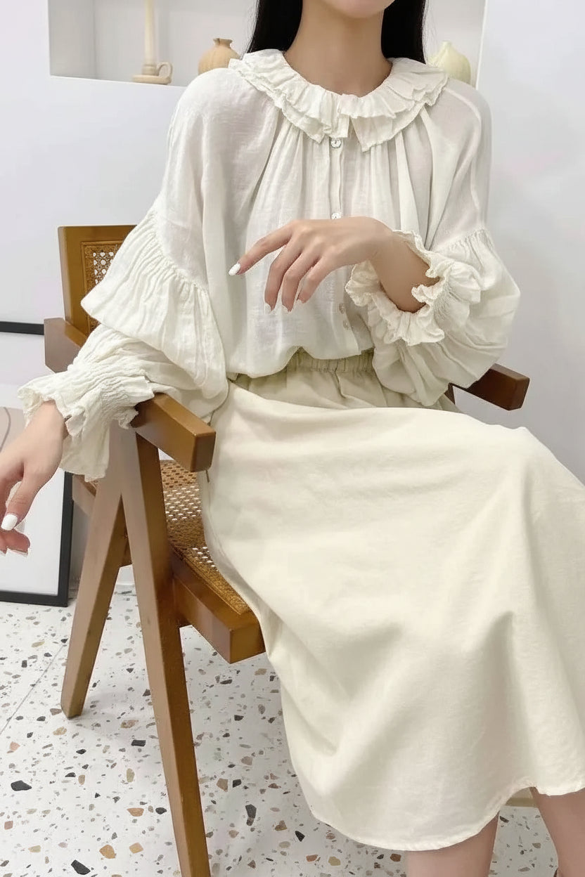 Romantic movement, Flowing Oversized Linen Effortless Blouse beige