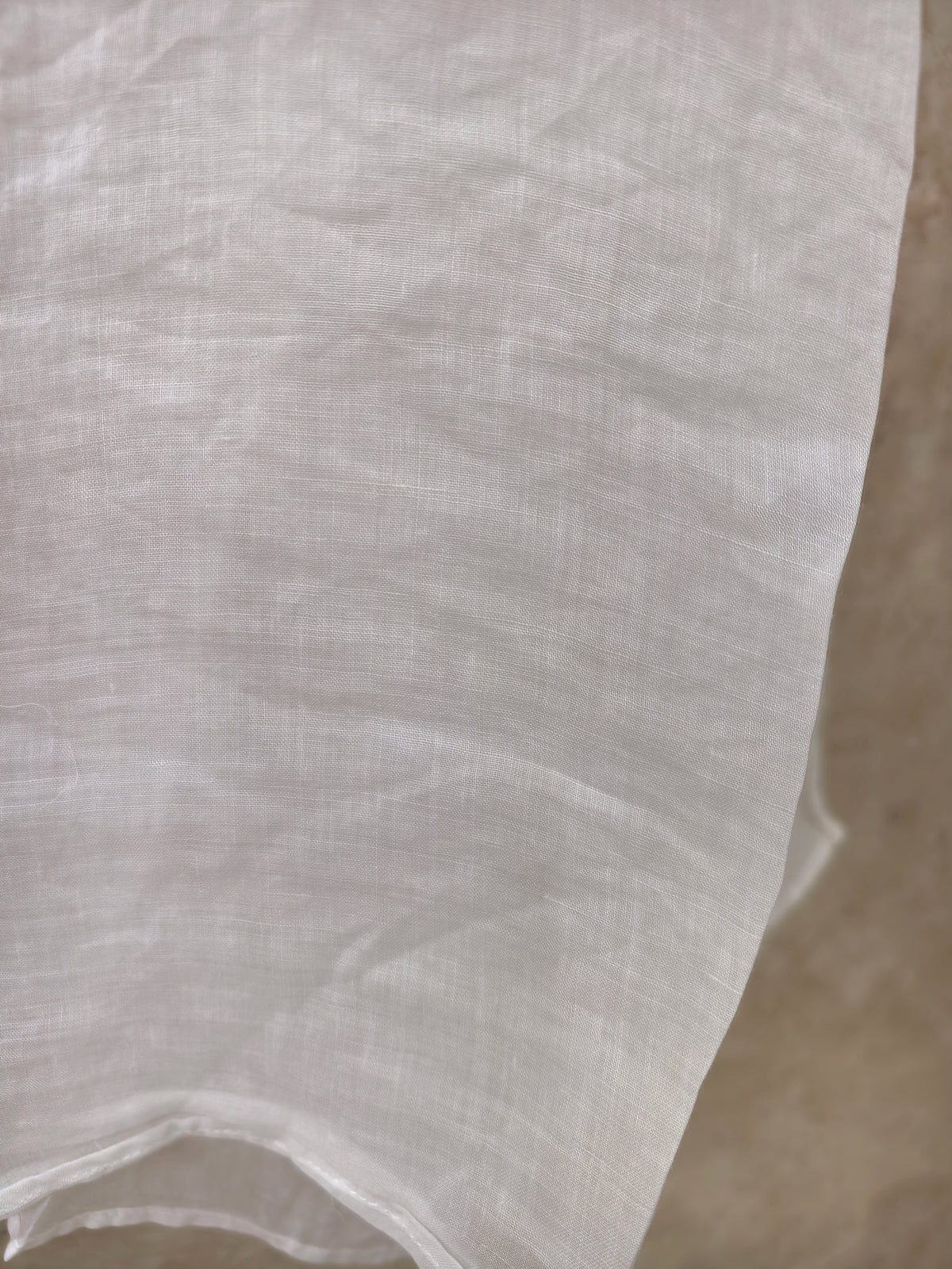 gathered cuffs and a button placket, 